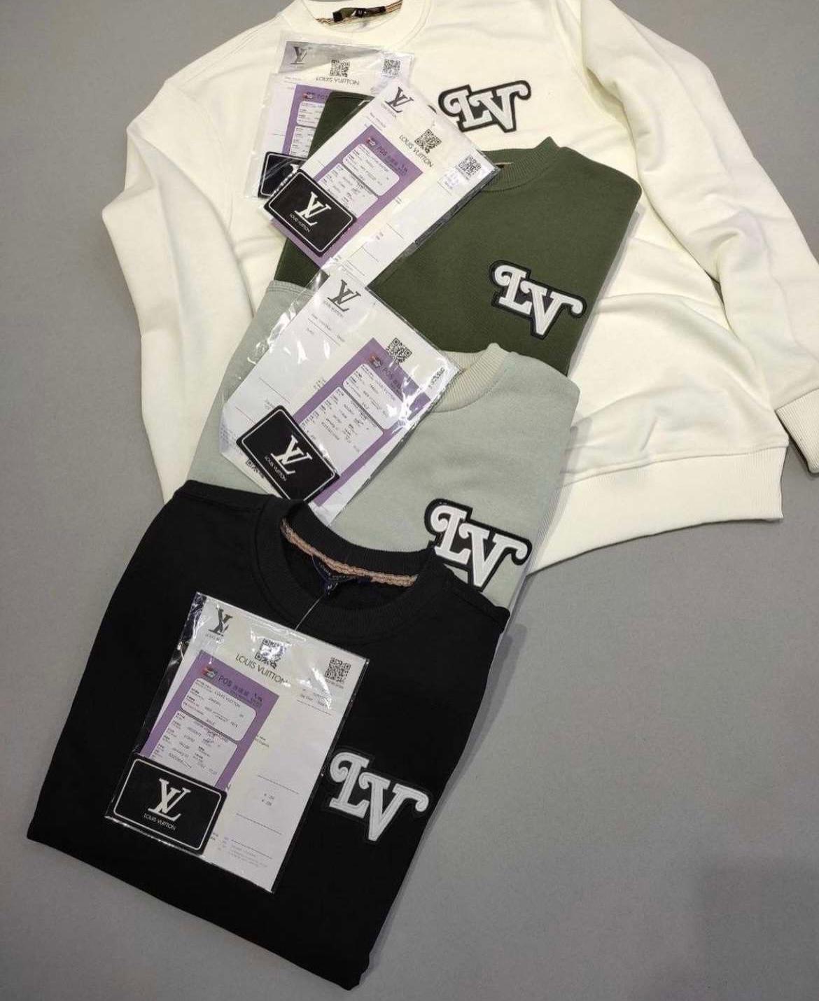 Pulls LOUIS VUITTON 27