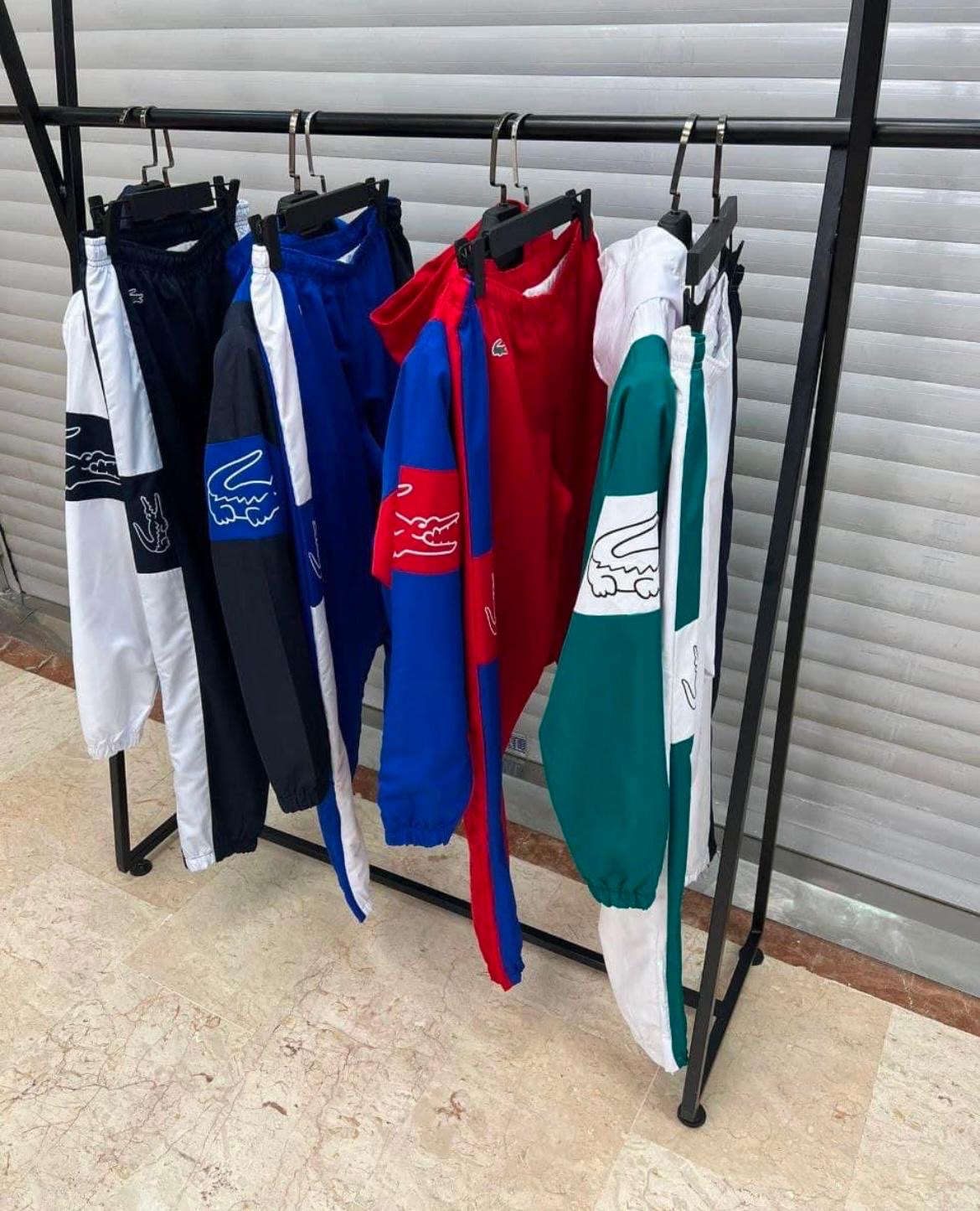 SURVETEMENT LACOSTE 7