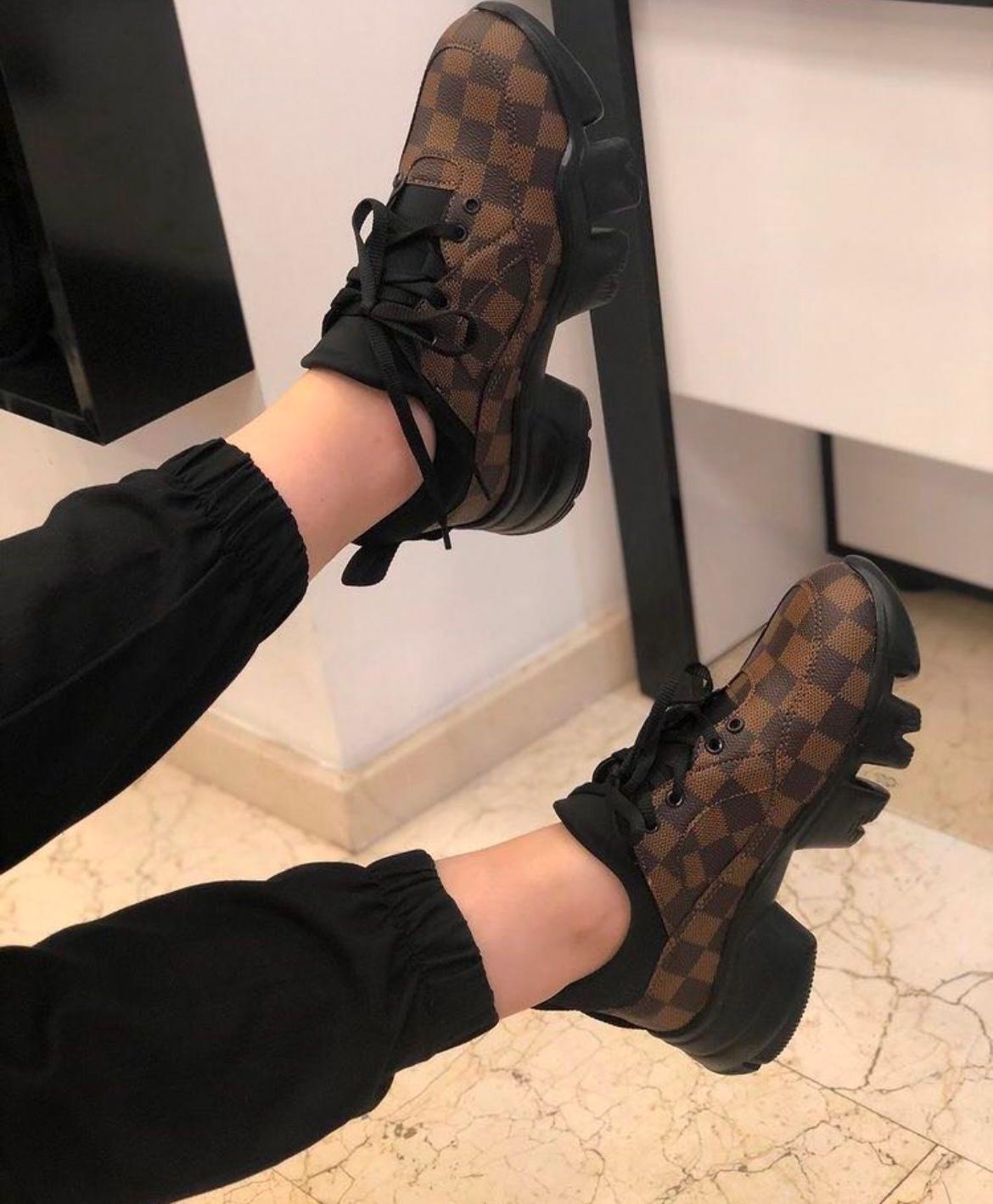 CHAUSSURES LOUIS VUITTON 9