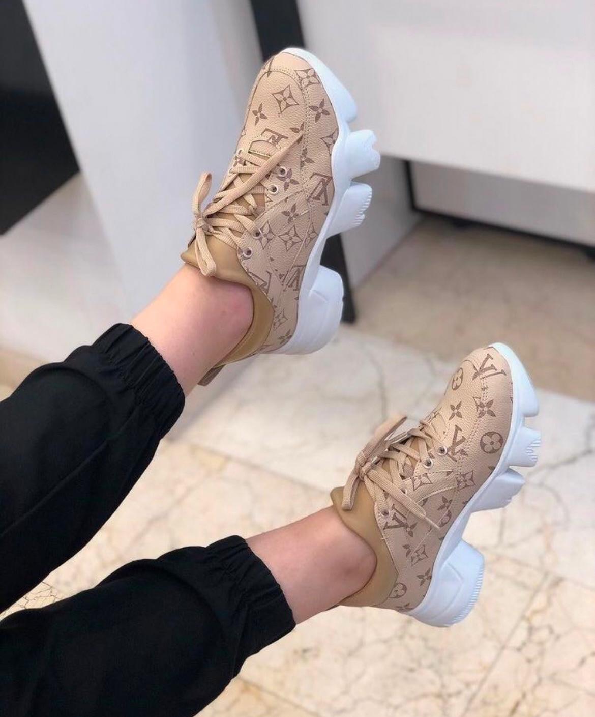 CHAUSSURES LOUIS VUITTON 10