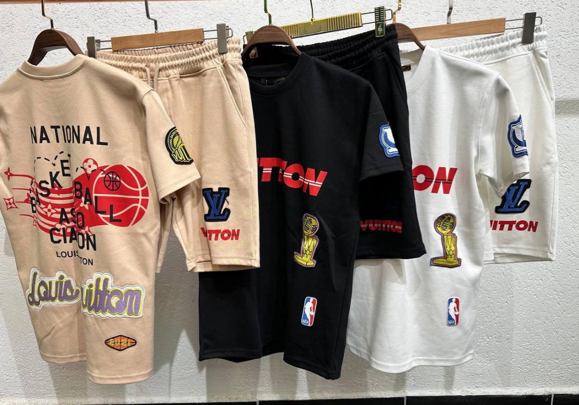 Short T-shirt LOUIS VUITTON 004