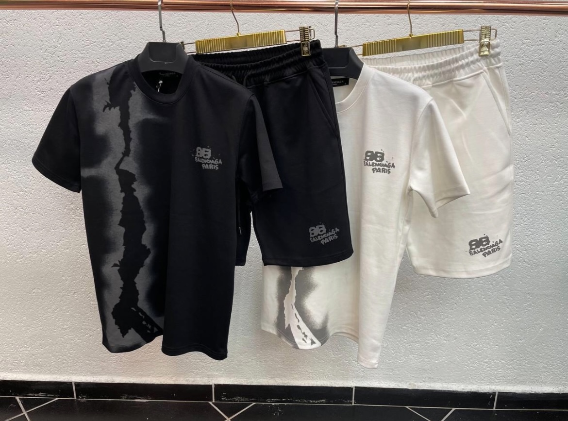 Short T-shirt BALENCIAGA 22