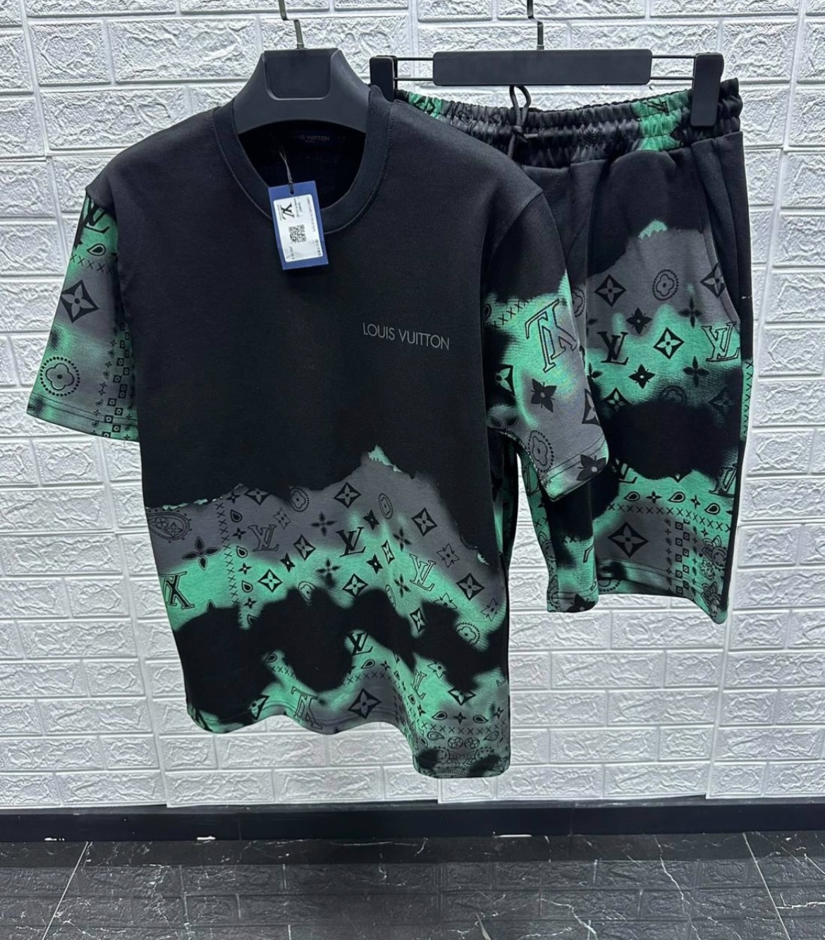 Short T-shirt LOUIS VUITTON 006