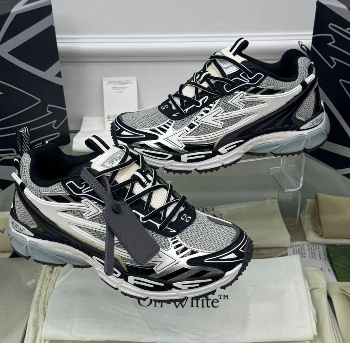 CHAUSSURES  OFF WHİTE 1