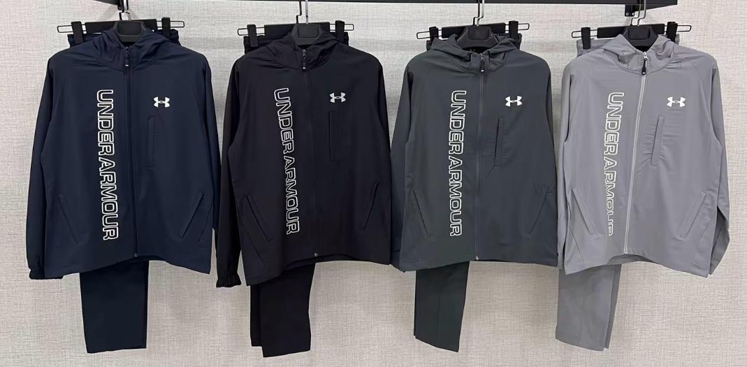 Survetement UNDER ARMOUR 001